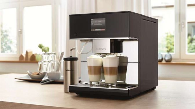 Новая отдельно стоящая кофемашина Miele серии CM7